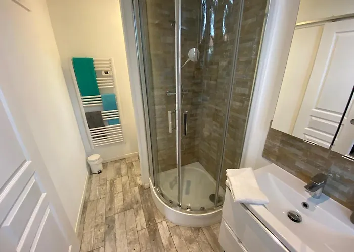 Studio And Gallery Apartment *